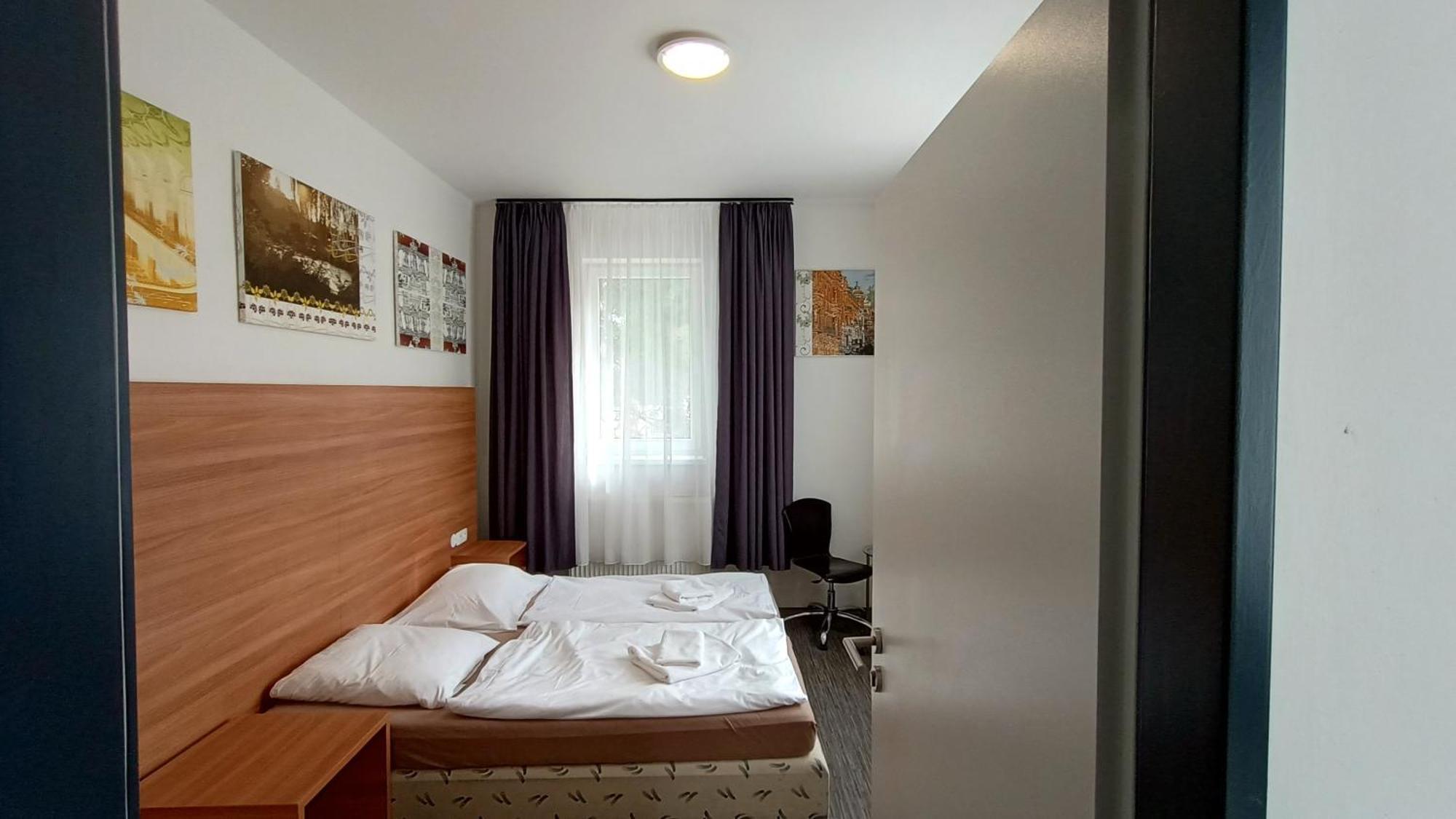 Apartments Gato Karlovy Vary Stara Role Exterior photo